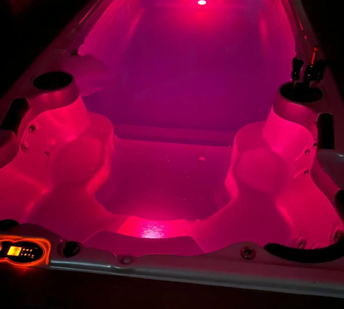 Love Room Avec Jacuzzi By Villa Queen Marseille